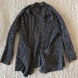 Woven sweater (black/white)